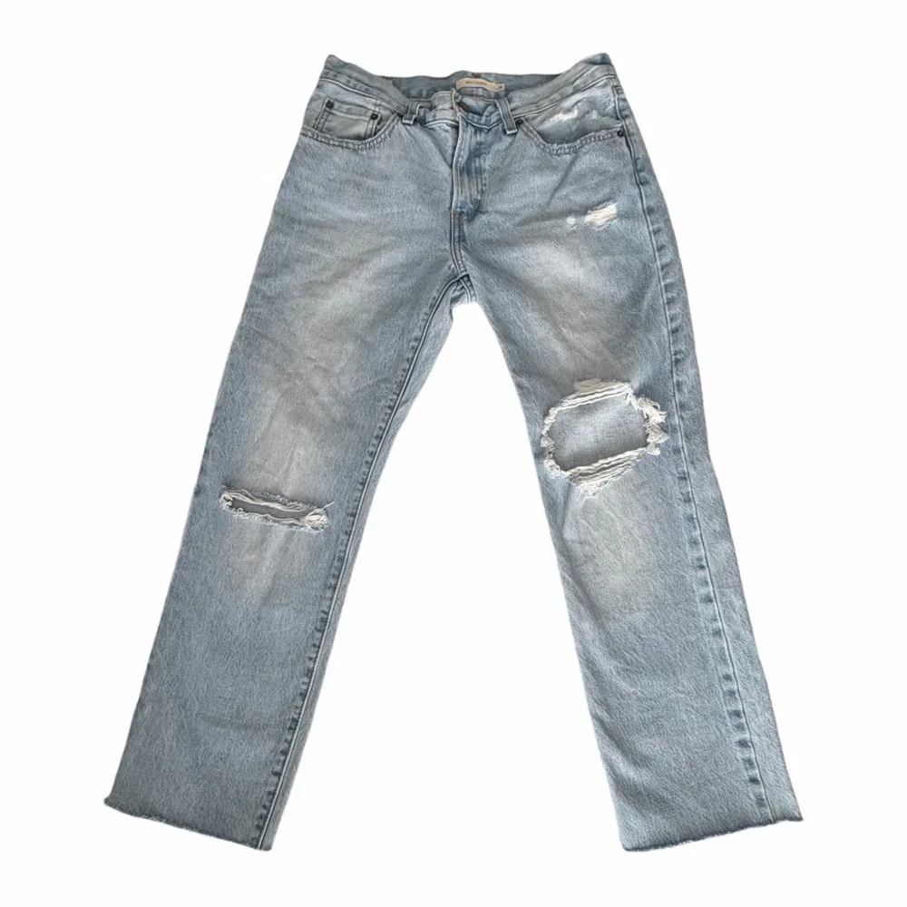 Levi's Light Blue Relaxed Women Jeans 28x27 ripped light wash straight leg pants - Picture 10 of 15